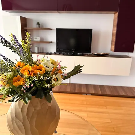 Apartment Lira *